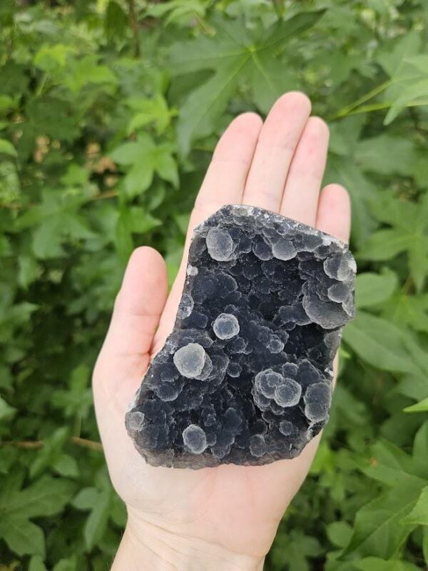 Quality Botryoidal Chalcedony Cluster: Blue Gray Black Crystal Home Decor, Nashik, India - Image 4
