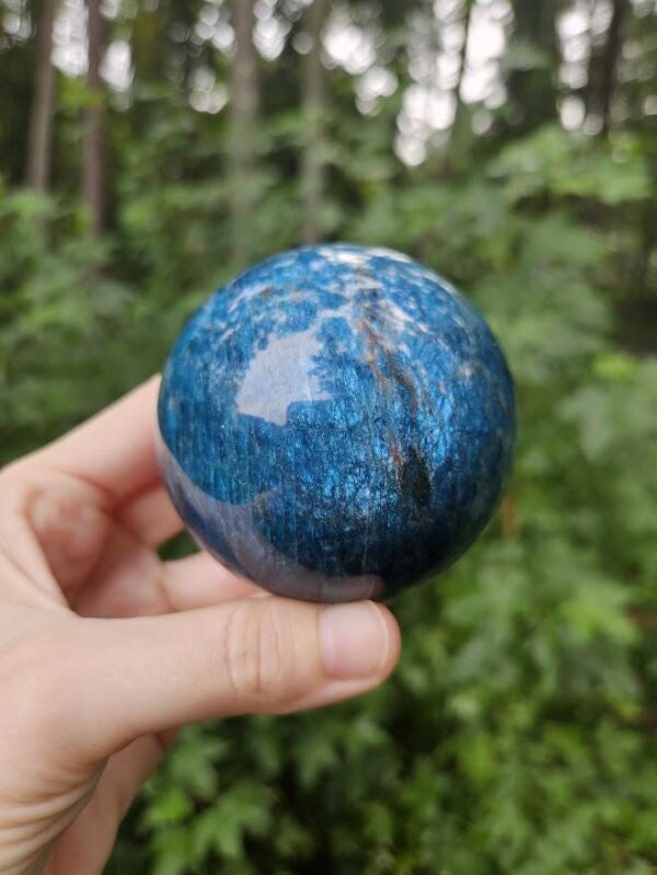 Blue Apatite Sphere: Polished Crystal Ball, Third Eye Chakra Stone - Image 9