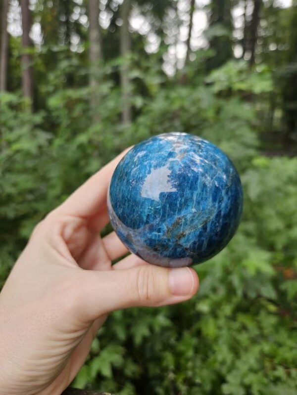 Blue Apatite Sphere: Polished Crystal Ball, Third Eye Chakra Stone - Image 5