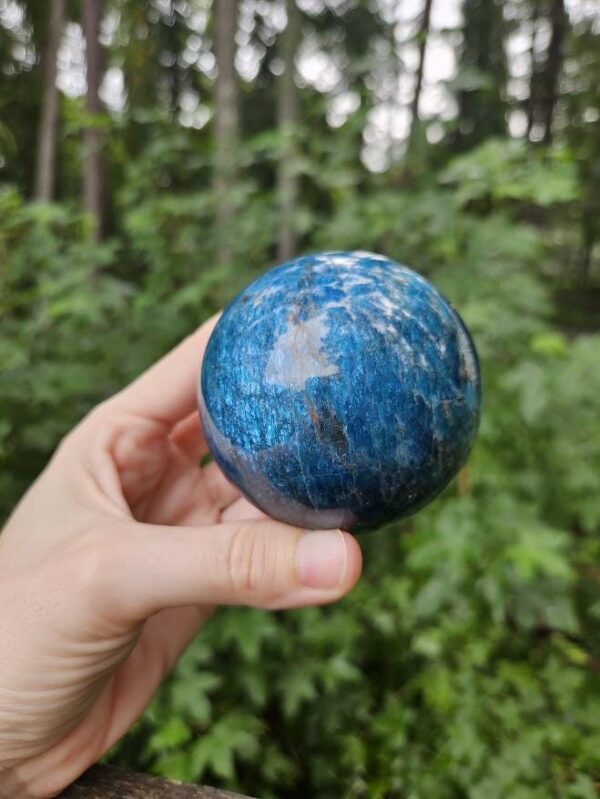Blue Apatite Sphere: Polished Crystal Ball, Third Eye Chakra Stone - Image 8