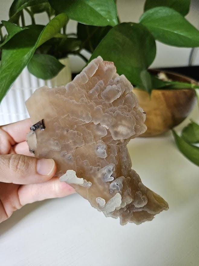 Quality Chalcedony and Peach Stilbite Cluster: Beige Chalcedony Crystal on Calcite, India - Image 5