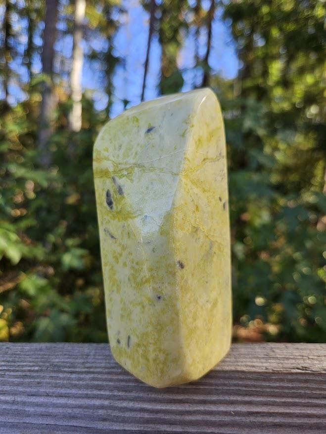 Yellow Serpentine Freeform: Polished Stones, Natural Home Decor - Image 4