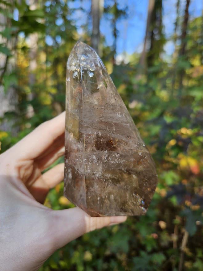 Large Smoky Quartz with Hematite Inclusions: Quality Brazilian Crystal Home Decor - Image 4
